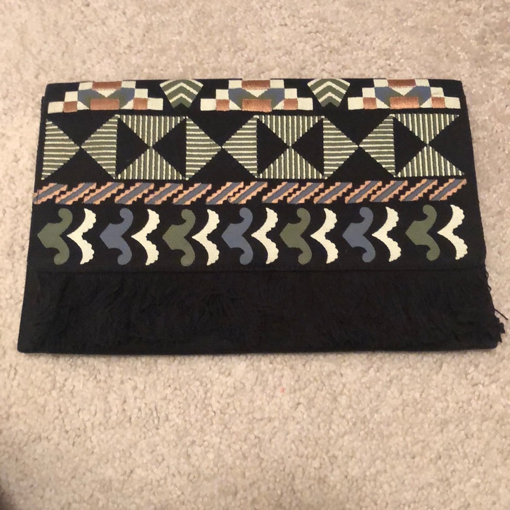 Stella & Dot Taj Clutch